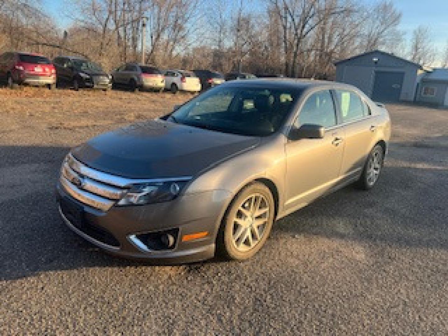 2011 Ford Fusion I4 SEL (3FAHP0JA4BR) with an 2.5L L4 DOHC 16V engine, located at 17255 hwy 65 NE, Ham Lake, MN, 55304, 0.000000, 0.000000 - Photo#0